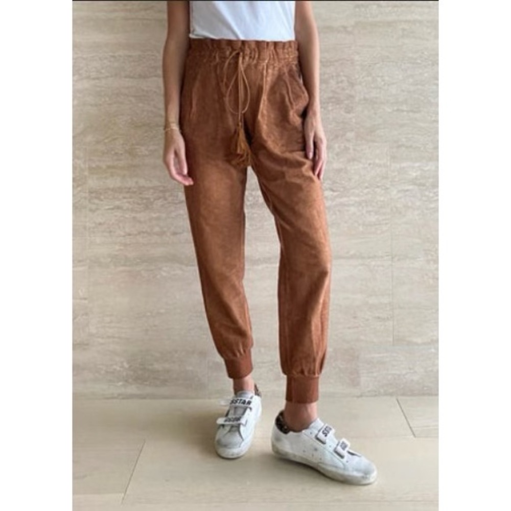 Something Navy: Reversed Jersey Sweatpants (Caramel)